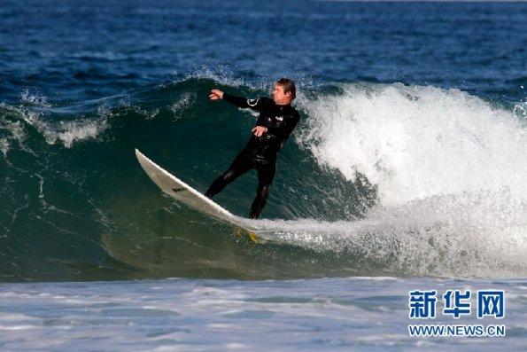 逃离沙漠小镇